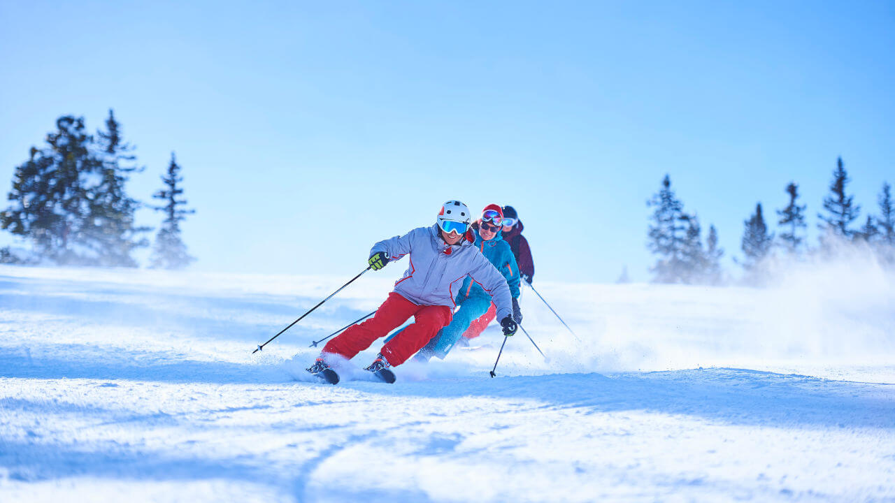 ¿Necesito contratar un seguro de ski?